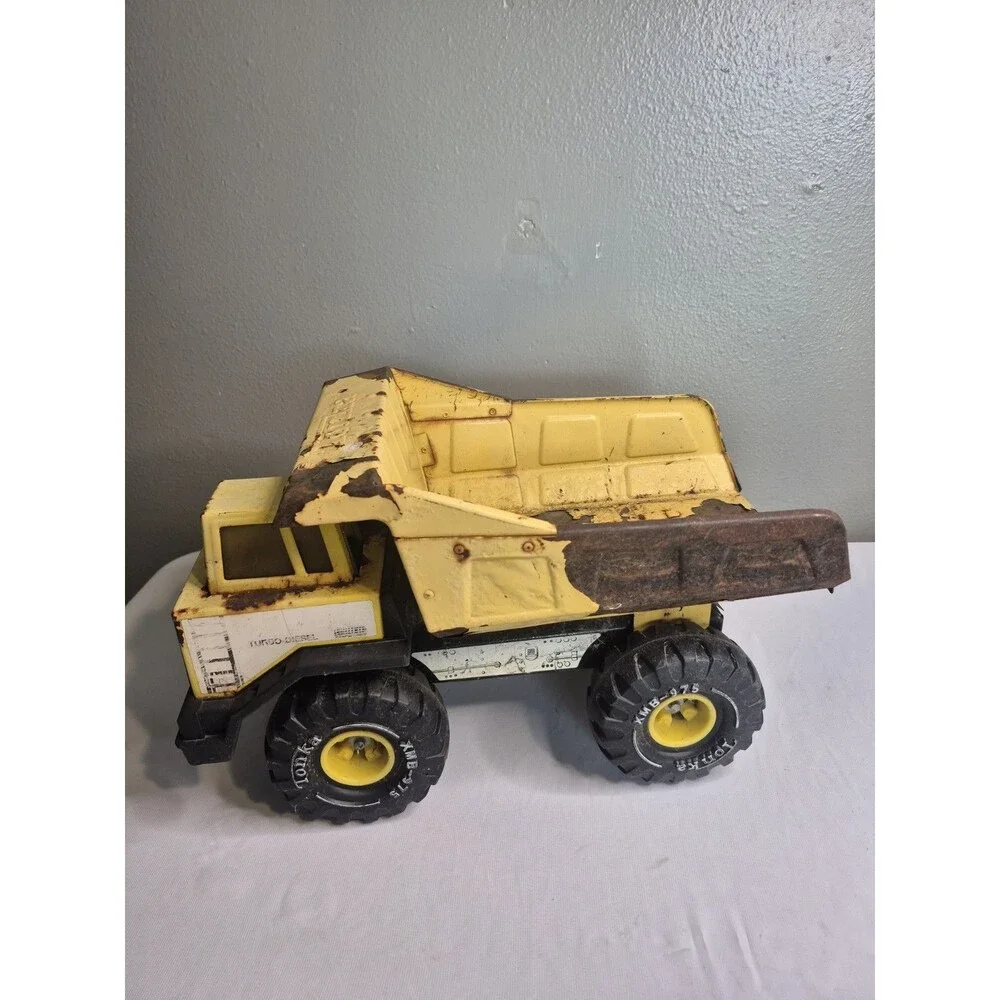 Vintage Tonka Turbo Diesel Dump Truck XMB-975 1980's Pressed Steel 16.5